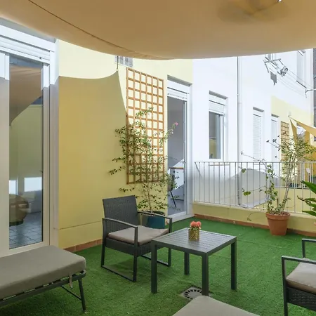 Marvellous With A Large Private Terrace شقة فندقية 4*